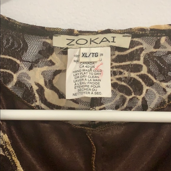 Dress. - Picture 2 of 4